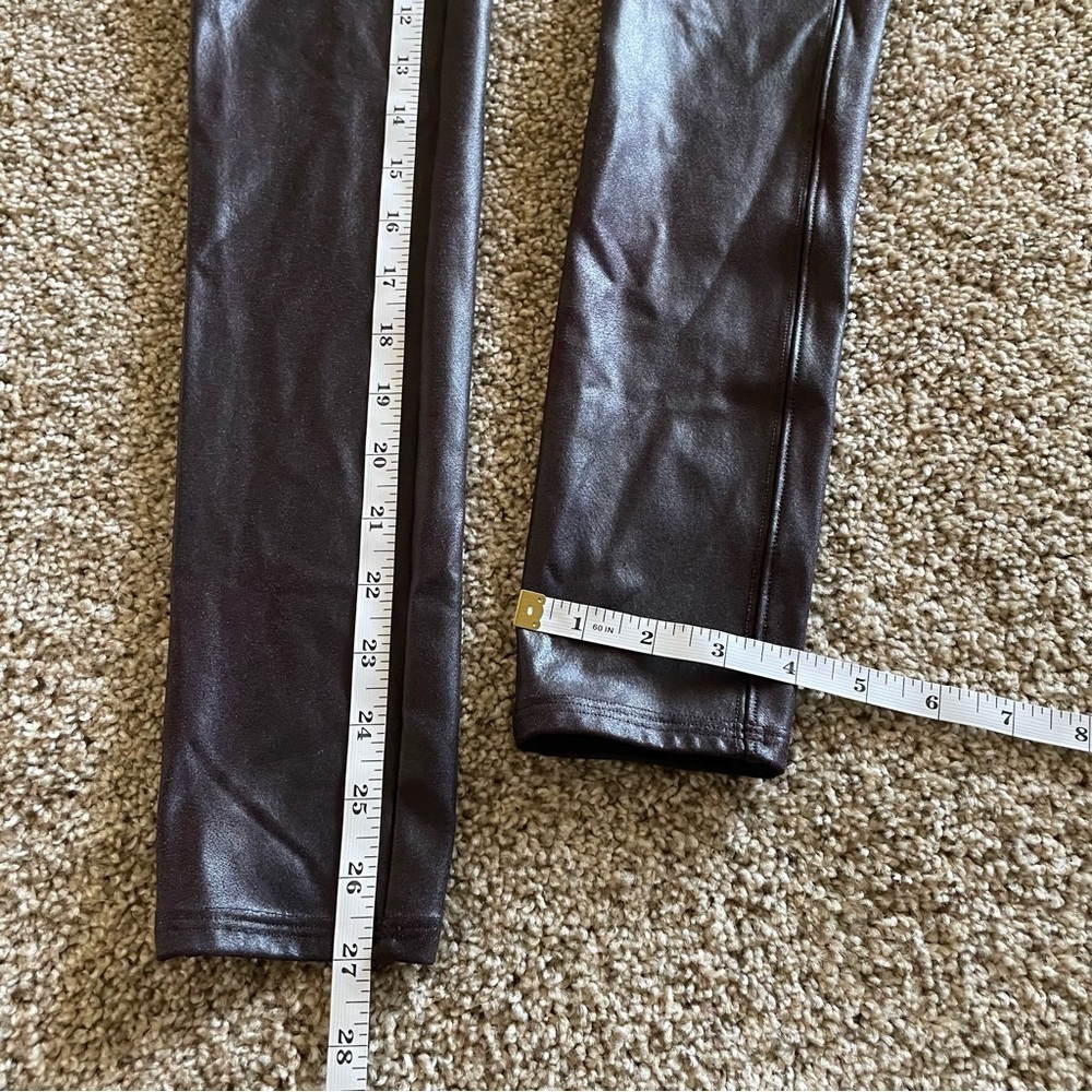 NWOT Spanx Faux Leather Leggings Women’s M Wine Purple Shine Sleek Skinny #2437 - Picture 13 of 15